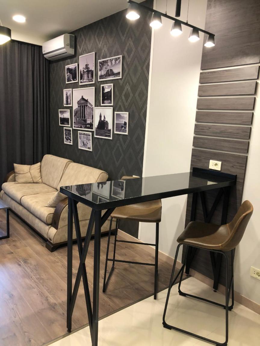 Апартаменты На Московском, 31 Ереван Экстерьер фото